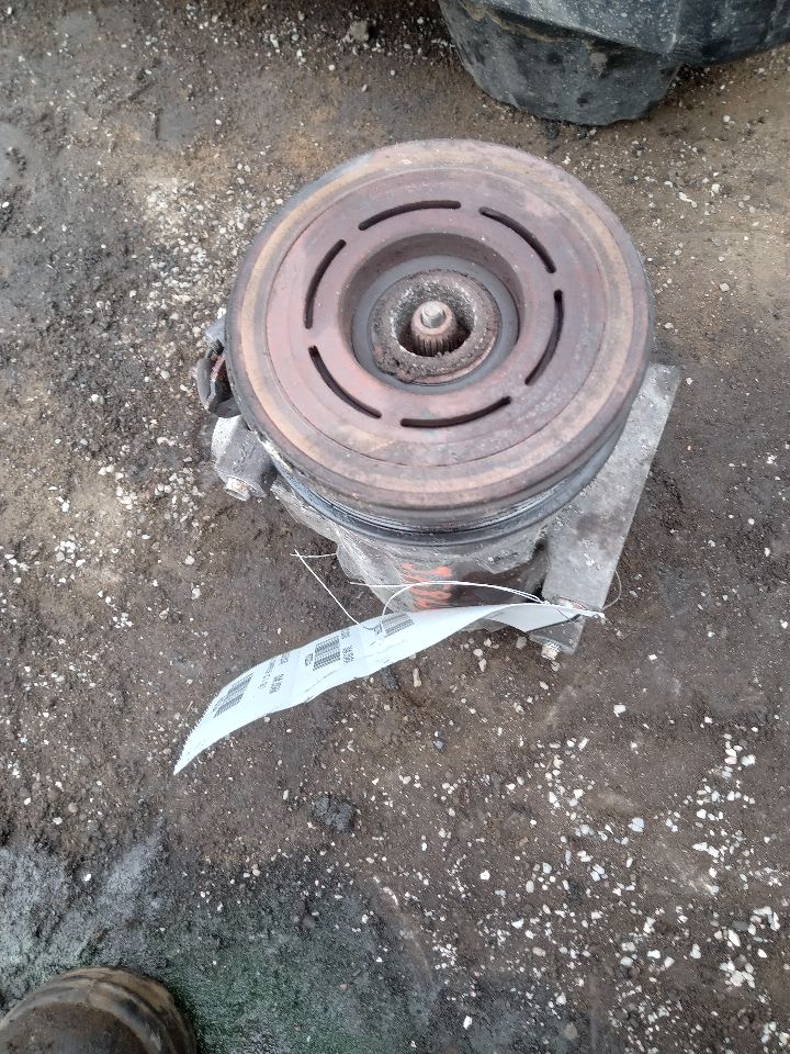 2008 FORD EXPLORER 6cyl Gasoline 4.0 AC COMPRESSOR - 220344 — photo 1