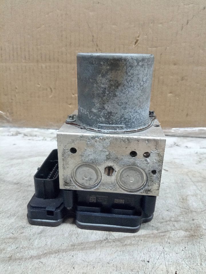 2014 BMW X5 Anti-lock Brake Pts - 220896 — photo 3