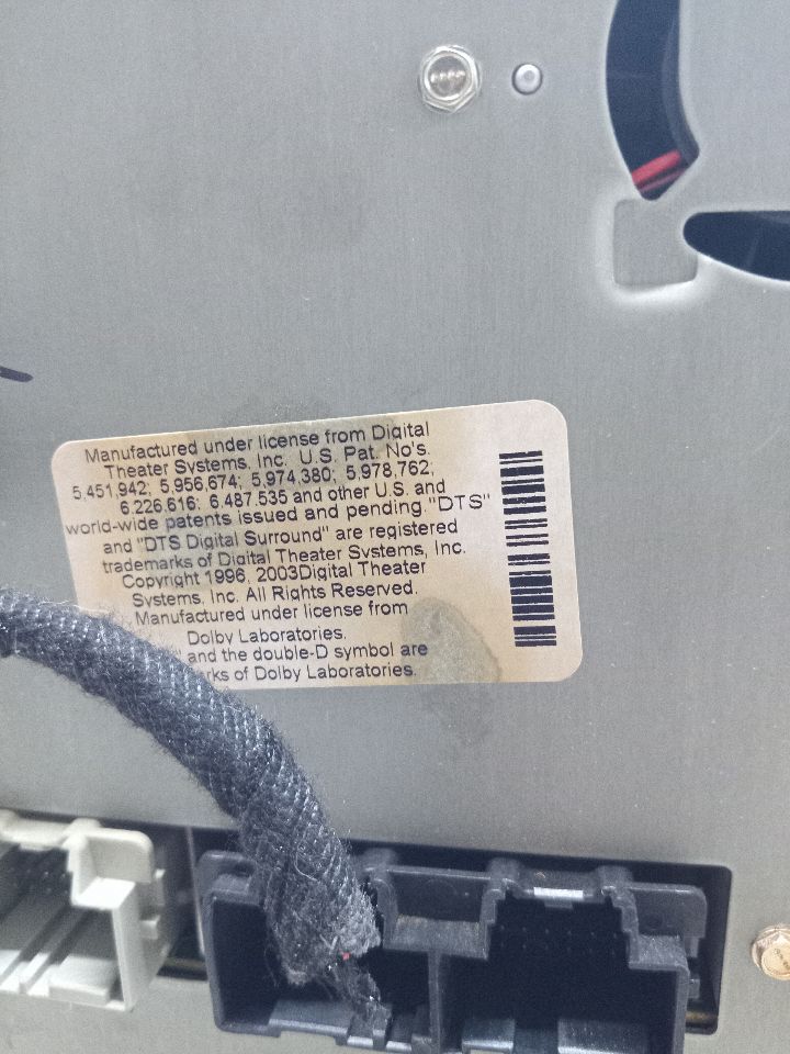 2010 CADILLAC ESCALADE 8cyl Gasoline 6.2 FLEX Radio Audio - 221345 — photo 5