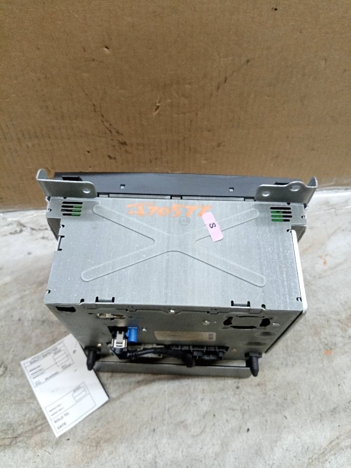 2010 CADILLAC ESCALADE 8cyl Gasoline 6.2 FLEX Radio Audio - 221345 — photo 6