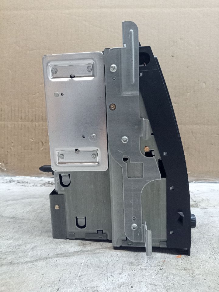 2010 CADILLAC ESCALADE 8cyl Gasoline 6.2 FLEX Radio Audio - 221345 — photo 7