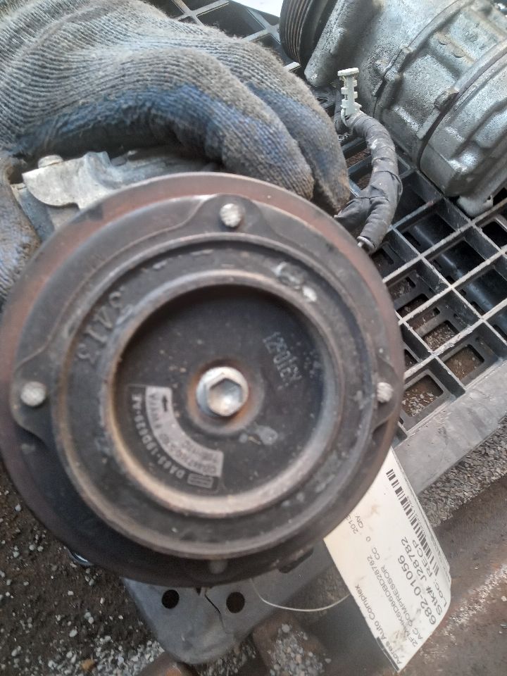 2013 FORD FLEX 6cyl Gasoline 3.5 AC COMPRESSOR - 221783 — photo 4