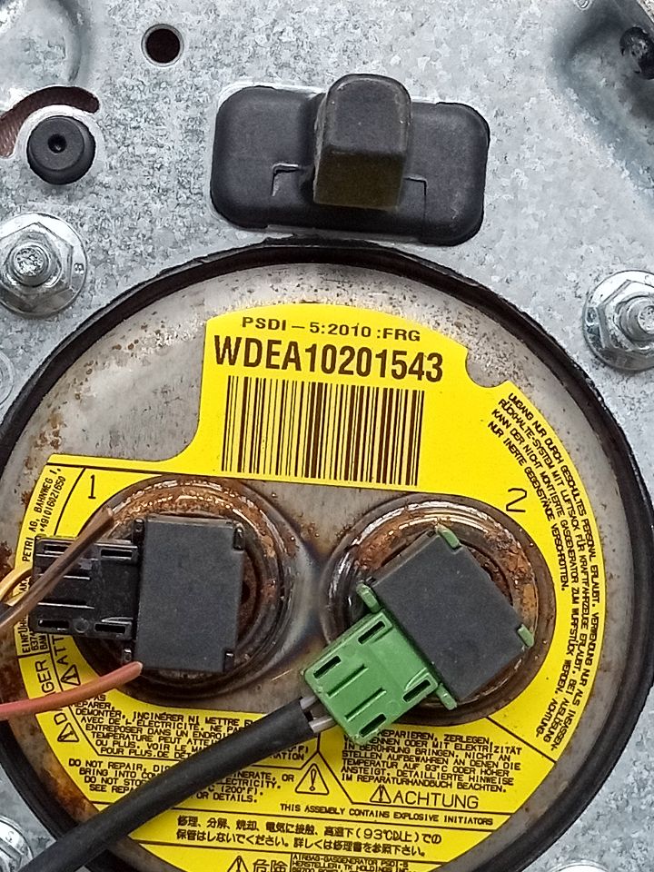 2010 BMW X3 Left AIR BAG - 22204 — photo 5