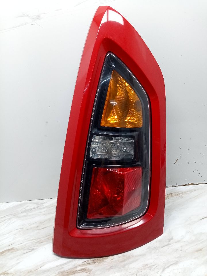 2011 KIA SOUL Right TAIL LAMP - 22216 — photo 1