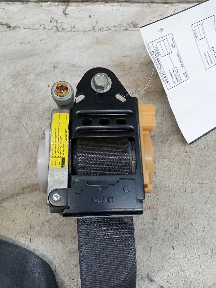 2009 SUBARU IMPREZA 4cyl Gasoline 2.5 Seat Belt, Front - 222515 — photo 6