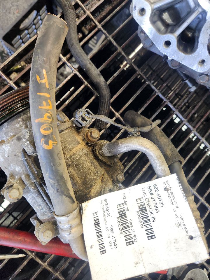 2013 HYUNDAI SANTA FE 4cyl Gasoline 2.4 AC COMPRESSOR - 223009