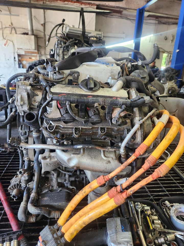 2016 PORSCHE CAYENNE 6cyl 3.0 liter hybrid ENGINE ASSEMBLY - 223110