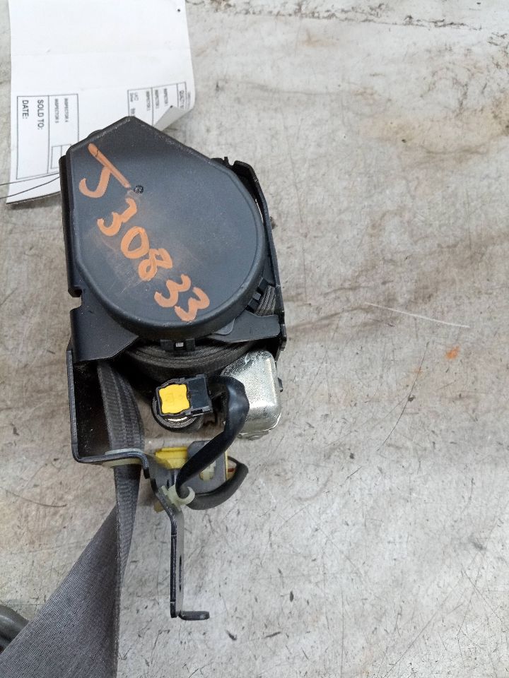 2010 HONDA CR-V 4cyl Gasoline 2.4 Seat Belt, Front - 223595 — photo 6