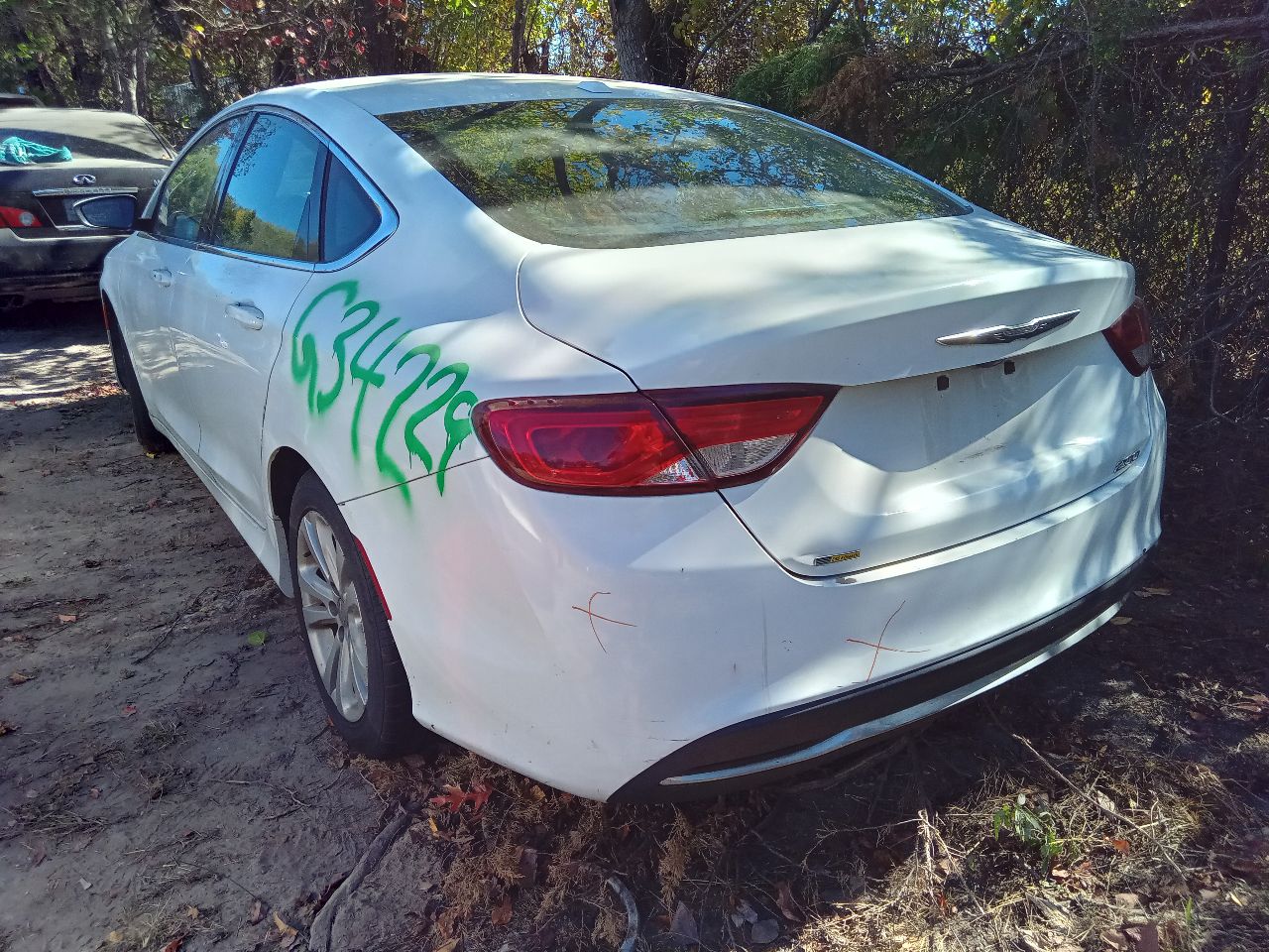 2015 CHRYSLER 200 4cyl Gasoline 2.4 Right LOWER CNTRL ARM, FR - 223818 — photo 1