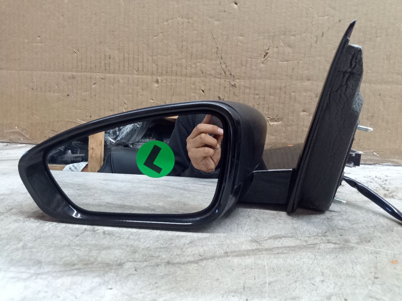 2015 CHRYSLER 200 6 cyl Gas Flex Fuel 3.6 Left SIDE VIEW MIRROR - 223867