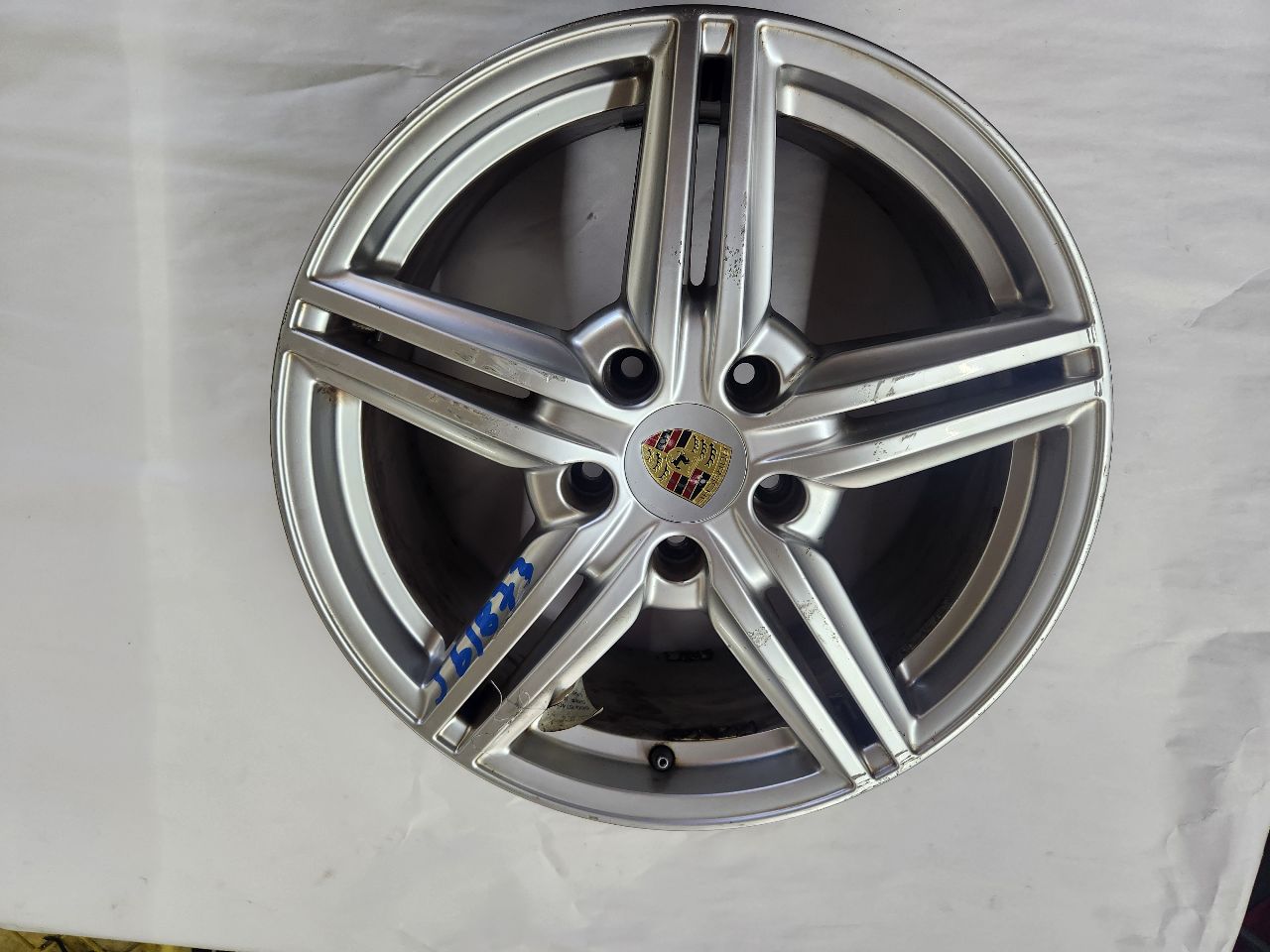 2016 PORSCHE CAYENNE 6cyl 3.0 liter hybrid WHEEL - 224080