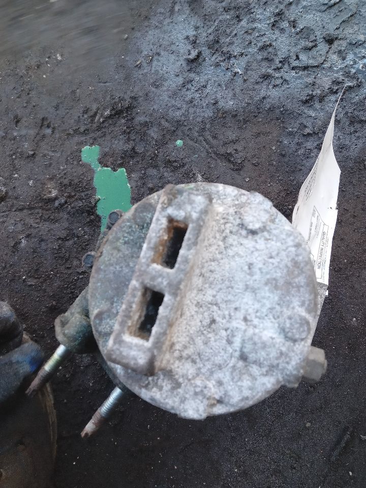 2012 FORD TAURUS 6cyl Gasoline 3.5 AC COMPRESSOR - 224302 — photo 3