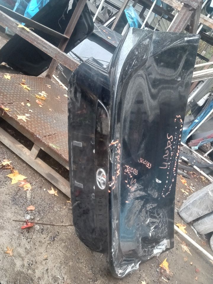 2019 TOYOTA 86 2.0L 4cyl Gasoline VVT Decklid  Tailgate - 224885 — photo 1