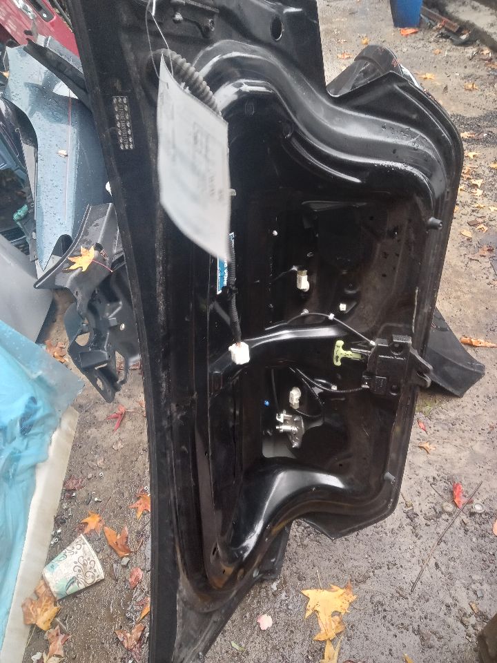 2019 TOYOTA 86 2.0L 4cyl Gasoline VVT Decklid  Tailgate - 224885 — photo 5
