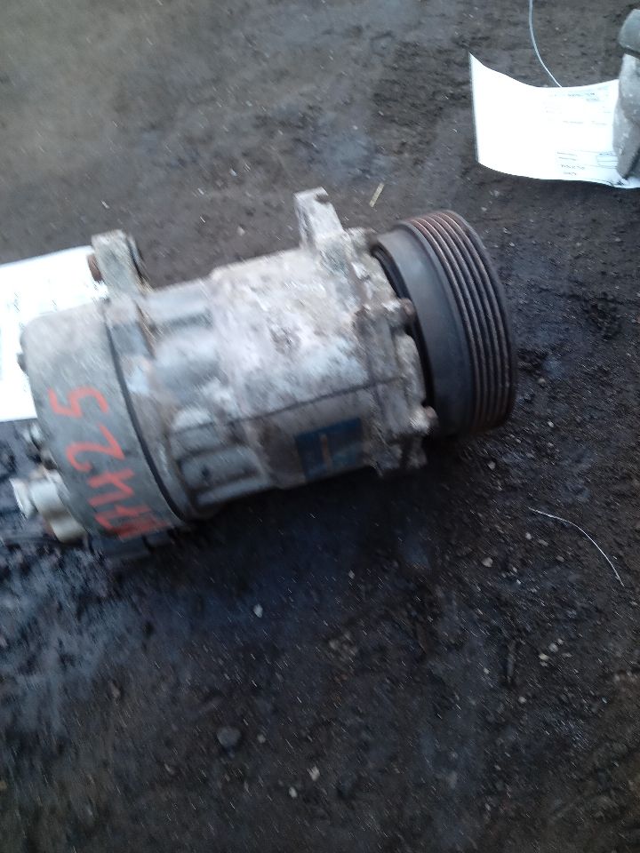 2003 VOLKSWAGEN GOLF GTI 4cyl Gasoline Turbo 1.8 AC COMPRESSOR - 225824 — photo 2