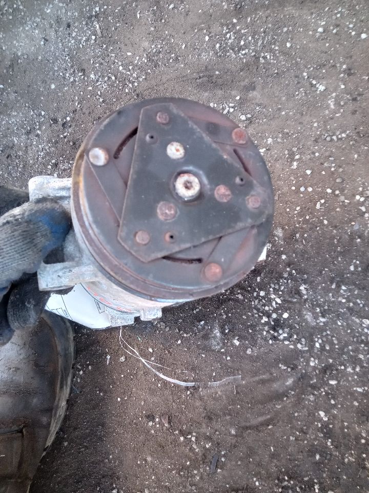 2011 CHEVROLET MALIBU AC COMPRESSOR - 225833 — photo 4