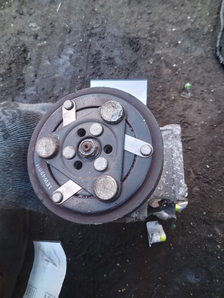 2014 NISSAN SENTRA 4cyl Gasoline 1.8 AC COMPRESSOR - 225834 — photo 5