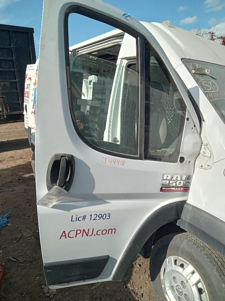 2019 DODGE PROMASTER 2500 VAN 3.6L 6cyl VVT Right DOOR ASSEMBLY, FR - 225909