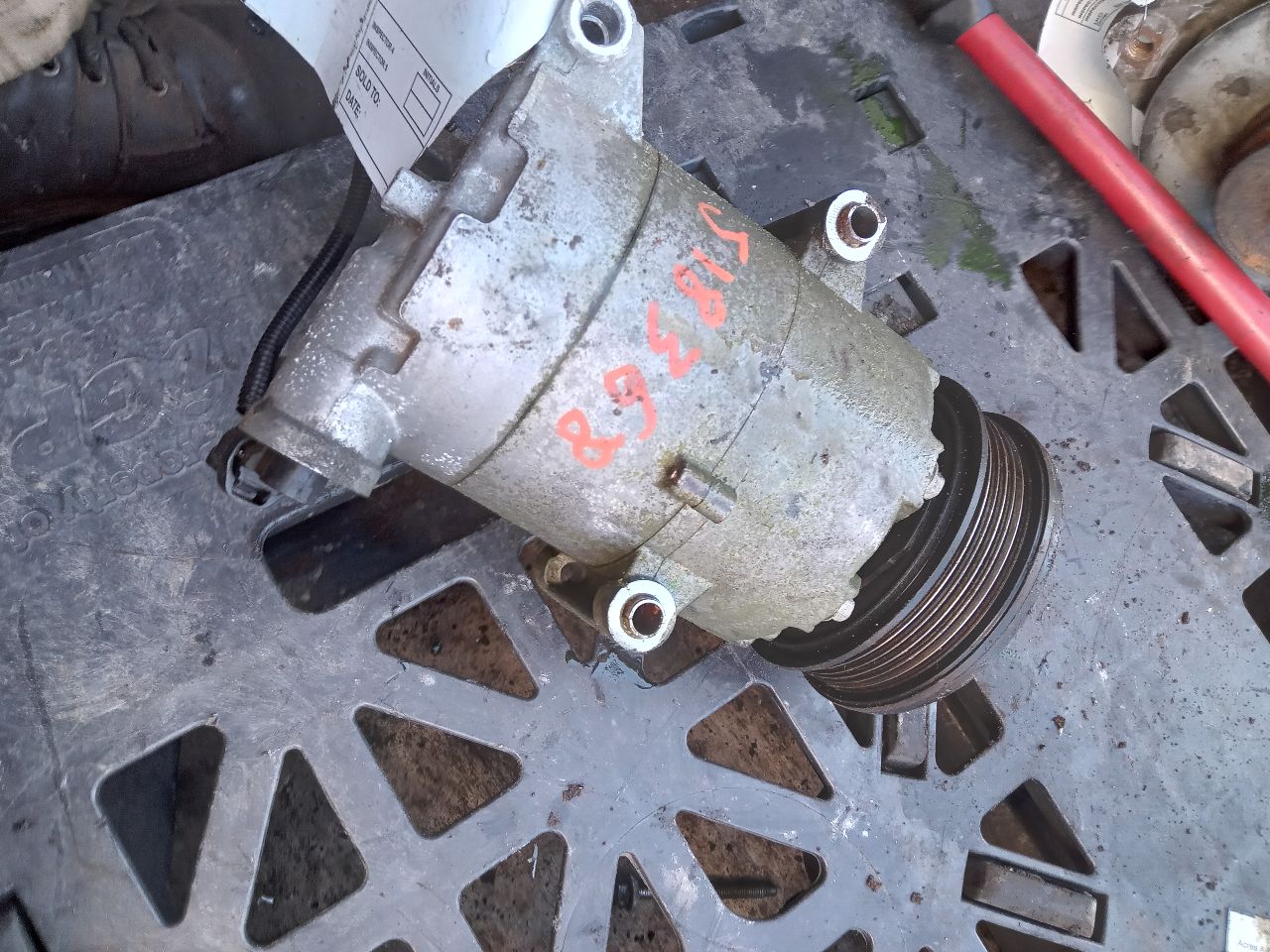 2016 FORD ESCAPE 4cyl 1.6 EcoBoost AC COMPRESSOR - 226581 — photo 3
