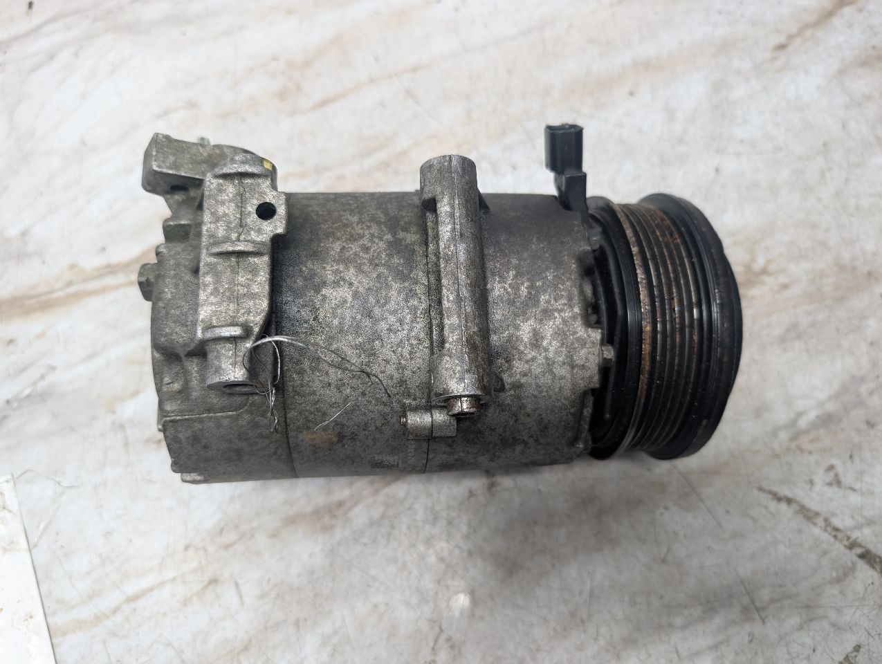 2016 FORD FIESTA 4cyl Gasoline 1.6 AC COMPRESSOR - 226589 — photo 7