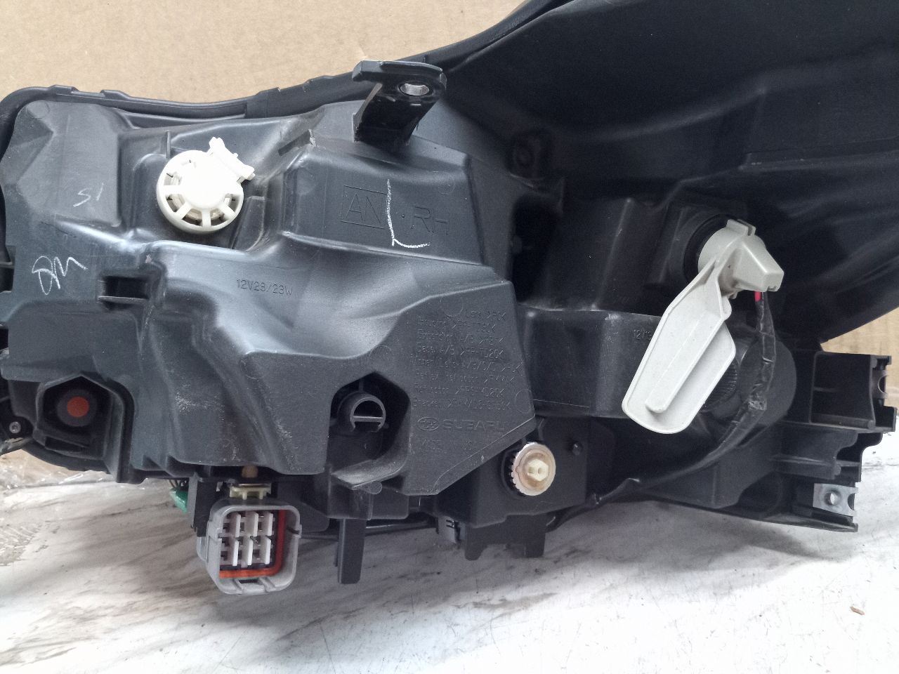 2020 SUBARU LEGACY 2.5L 4cyl Gasoline VVT Right HEADLAMP ASSEMBLY - 226611 — photo 3