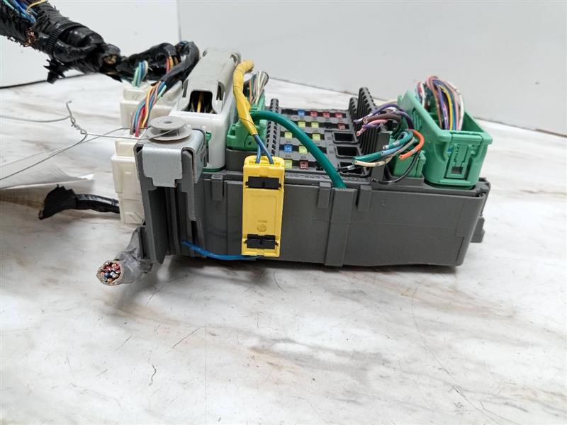 2012 ACURA TL 3.7L 6cyl Gasoline VVT Fuse Box, Engine - 22679 — photo 1