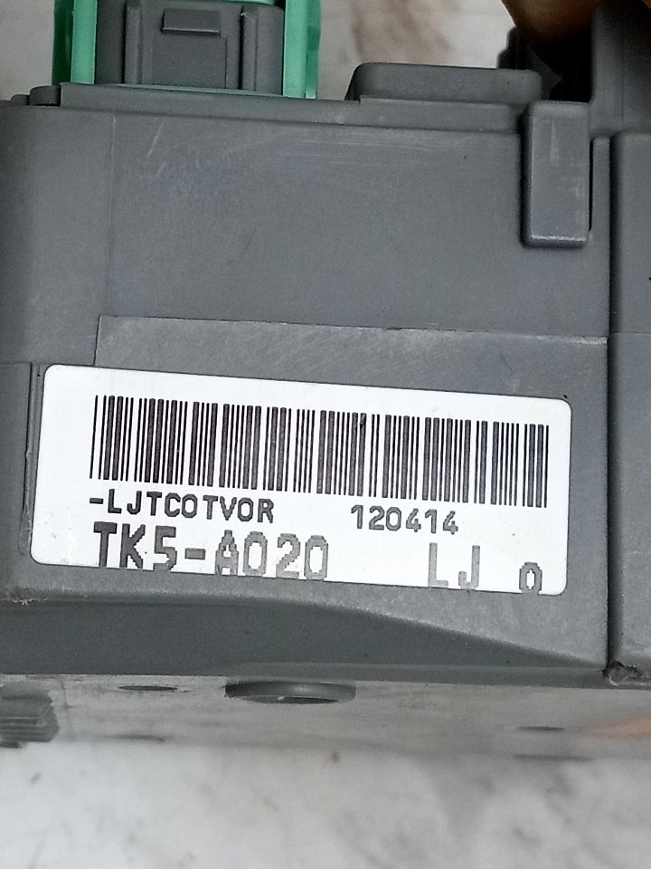 2012 ACURA TL 3.7L 6cyl Gasoline VVT Fuse Box, Engine - 22679 — photo 5