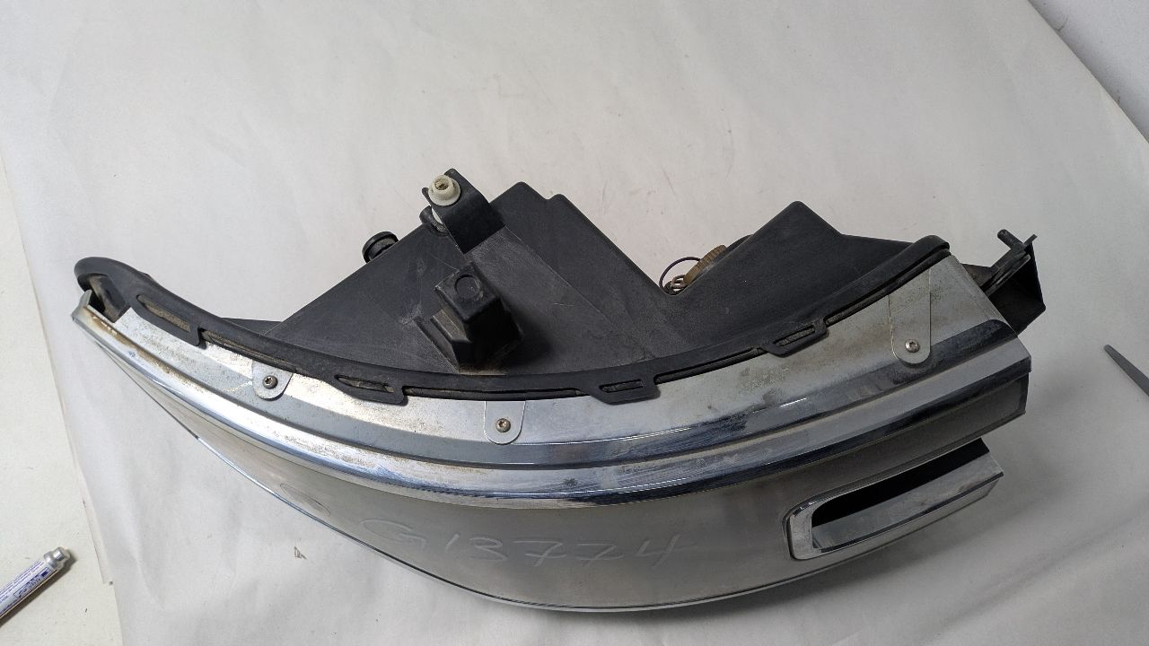 2014 FORD FLEX 6cyl Gasoline 3.5 Right HEADLAMP ASSEMBLY - 227583 — photo 2