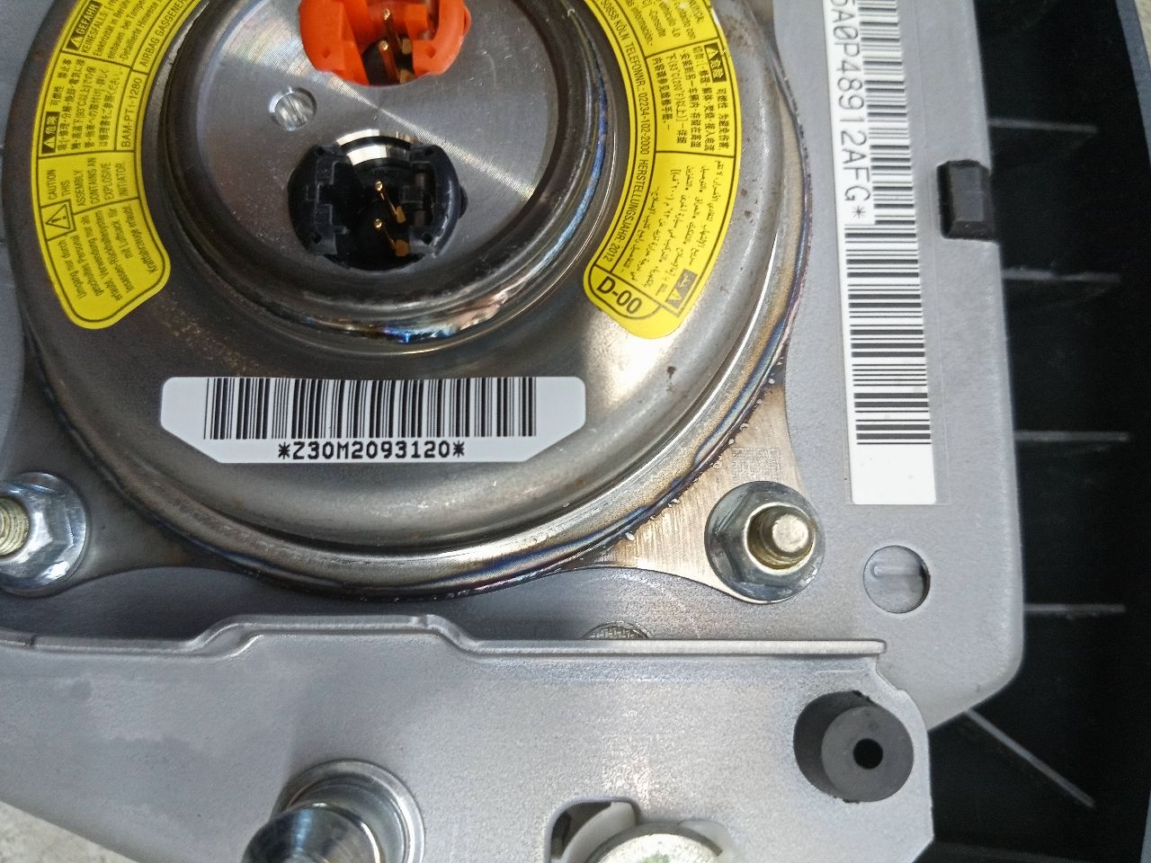 2012 TOYOTA PRIUS 4cyl Hybrid 1.8 Left AIR BAG - 227796 — photo 3
