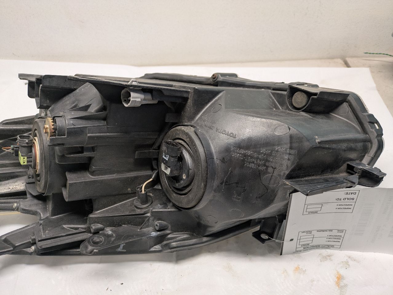 2014 TOYOTA PRIUS 4cyl Hybrid 1.8 Right HEADLAMP ASSEMBLY - 228127 — photo 5
