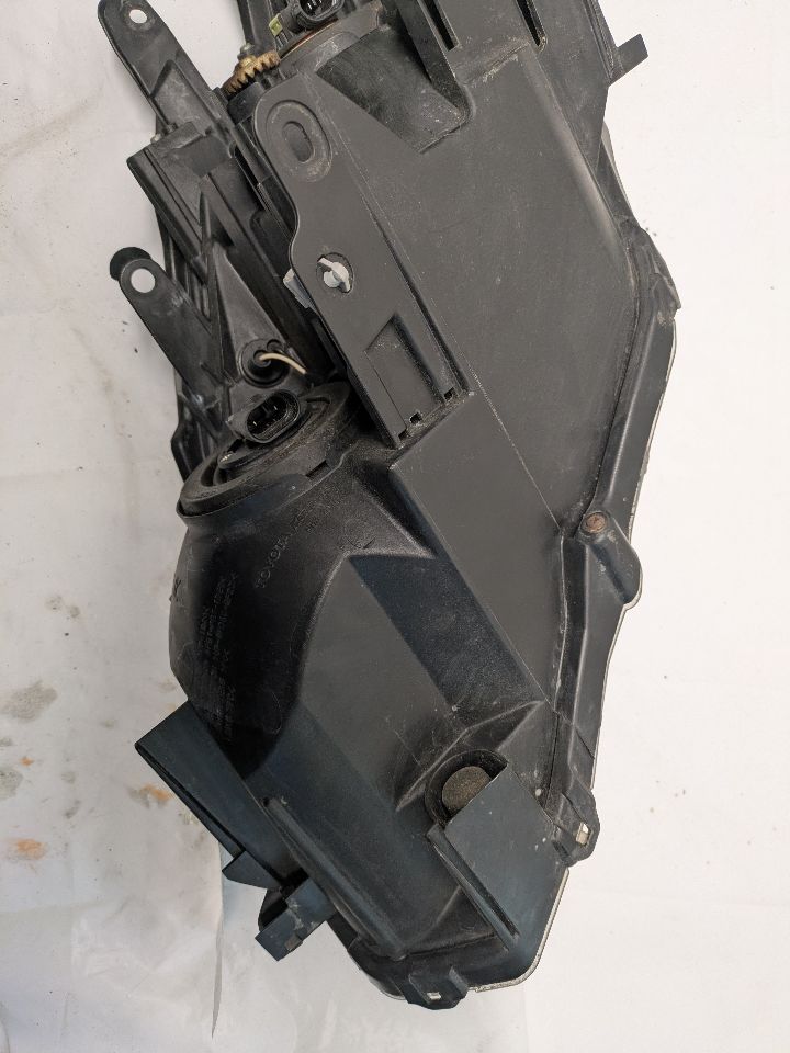 2014 TOYOTA PRIUS 4cyl Hybrid 1.8 Right HEADLAMP ASSEMBLY - 228127 — photo 8