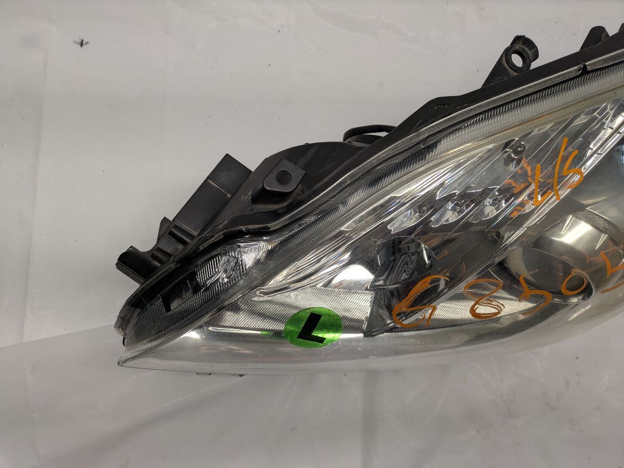 2014 TOYOTA PRIUS 4cyl Hybrid 1.8 Left HEADLAMP ASSEMBLY - 228128 — photo 3