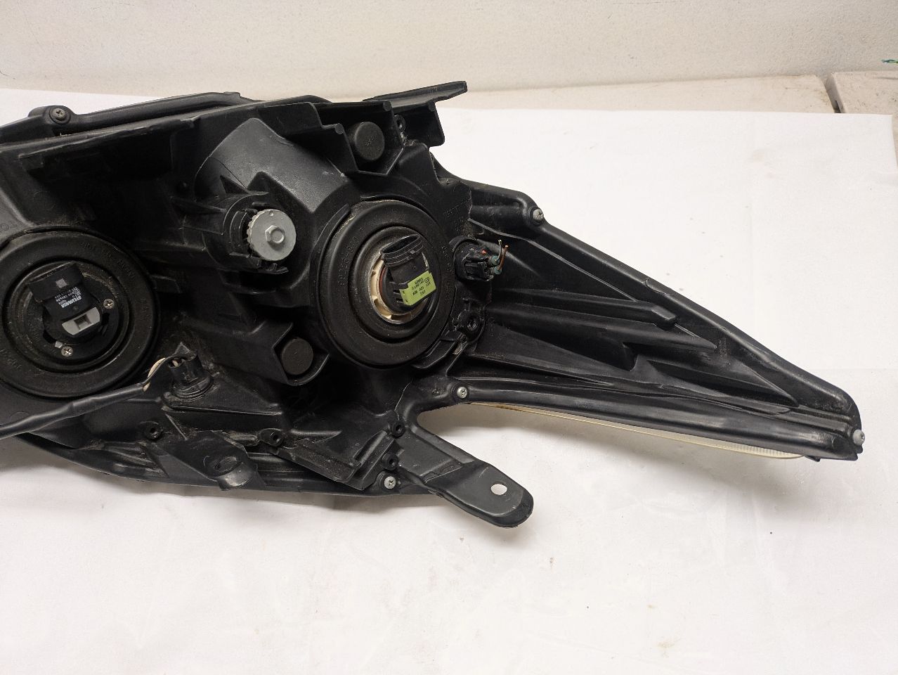 2014 TOYOTA PRIUS 4cyl Hybrid 1.8 Left HEADLAMP ASSEMBLY - 228128 — photo 6