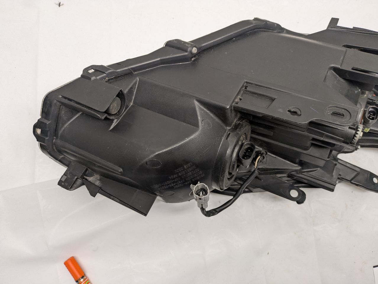 2014 TOYOTA PRIUS 4cyl Hybrid 1.8 Left HEADLAMP ASSEMBLY - 228128 — photo 7