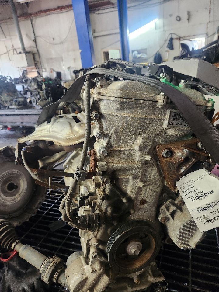2014 TOYOTA PRIUS 4cyl Hybrid 1.8 ENGINE ASSEMBLY - 228172