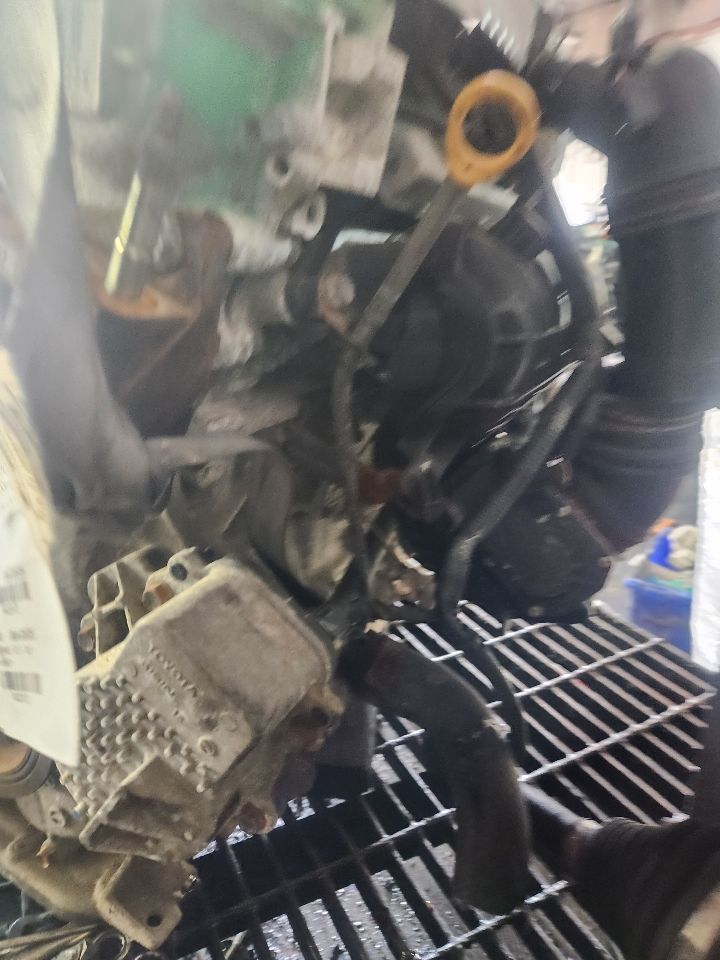 2014 TOYOTA PRIUS 4cyl Hybrid 1.8 ENGINE ASSEMBLY - 228172 — photo 4