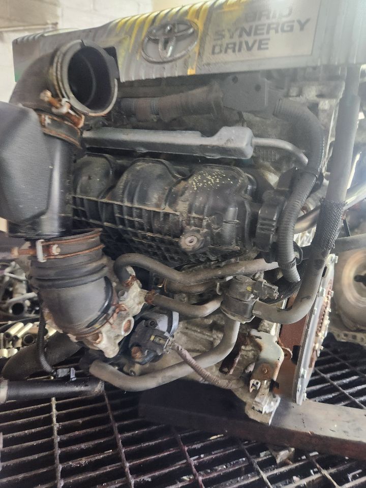2014 TOYOTA PRIUS 4cyl Hybrid 1.8 ENGINE ASSEMBLY - 228172 — photo 5