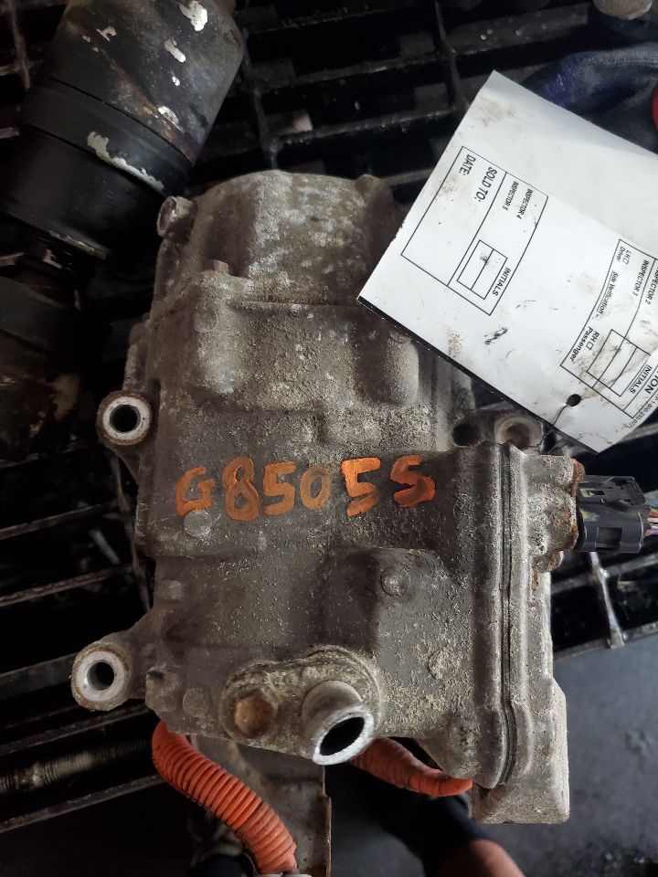 2014 TOYOTA PRIUS 4cyl Hybrid 1.8 AC COMPRESSOR - 228217 — photo 1