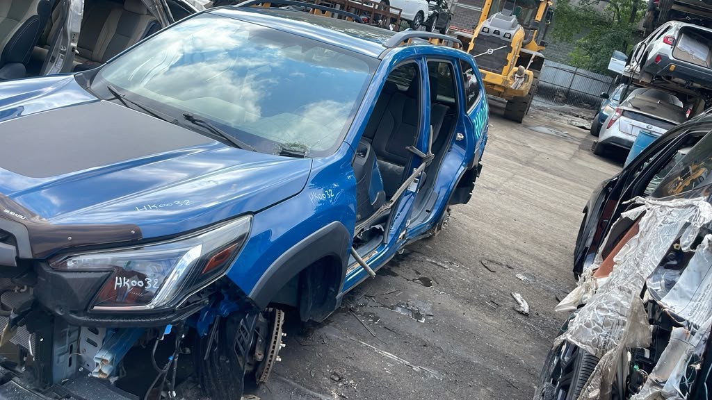 2022 SUBARU FORESTER Console, Front - 228520 — photo 5