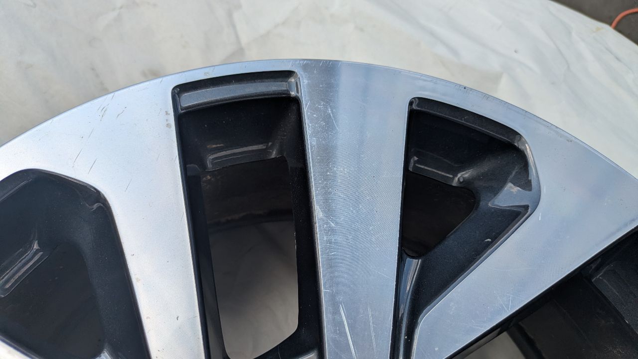 2020 SUBARU LEGACY 2.5L 4cyl Gasoline VVT WHEEL - 228852 — photo 8