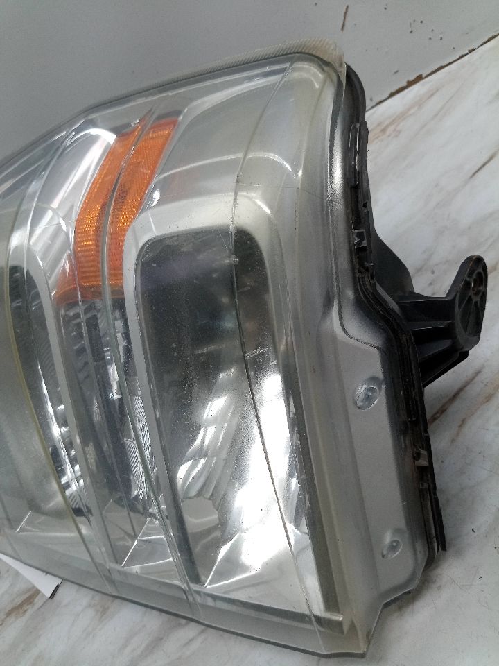 2011 FORD E250 VAN Right HEADLAMP ASSEMBLY - 22929 — photo 4
