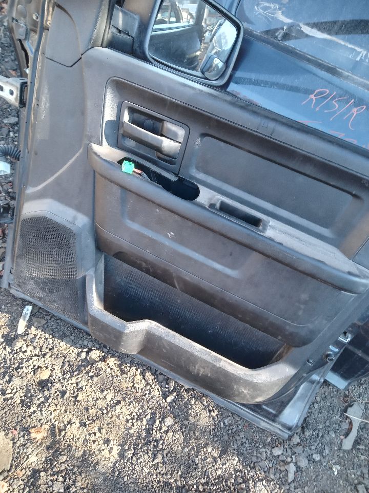 2014 DODGE 1500 PICKUP 8cyl Gasoline 5.7 HEMI Right DOOR ASSEMBLY, FR - 229402 — photo 8