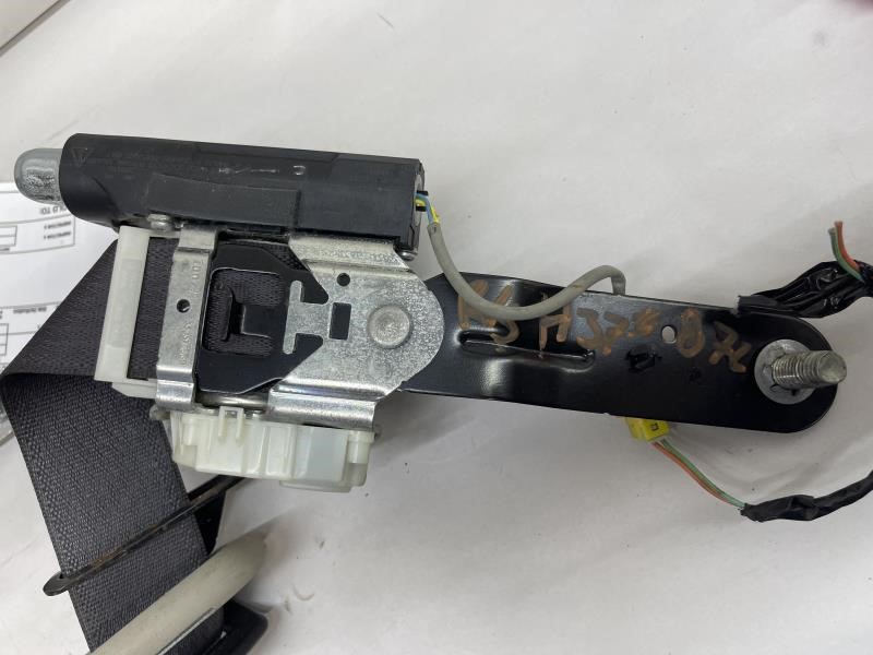 2007 GMC YUKON XL 1500 Seat Belt, Front - 2300 — photo 2