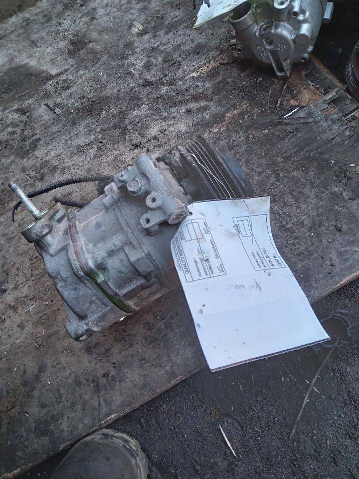 2014 GMC TERRAIN 4cyl Gasoline 2.4 AC COMPRESSOR - 230632 — photo 1