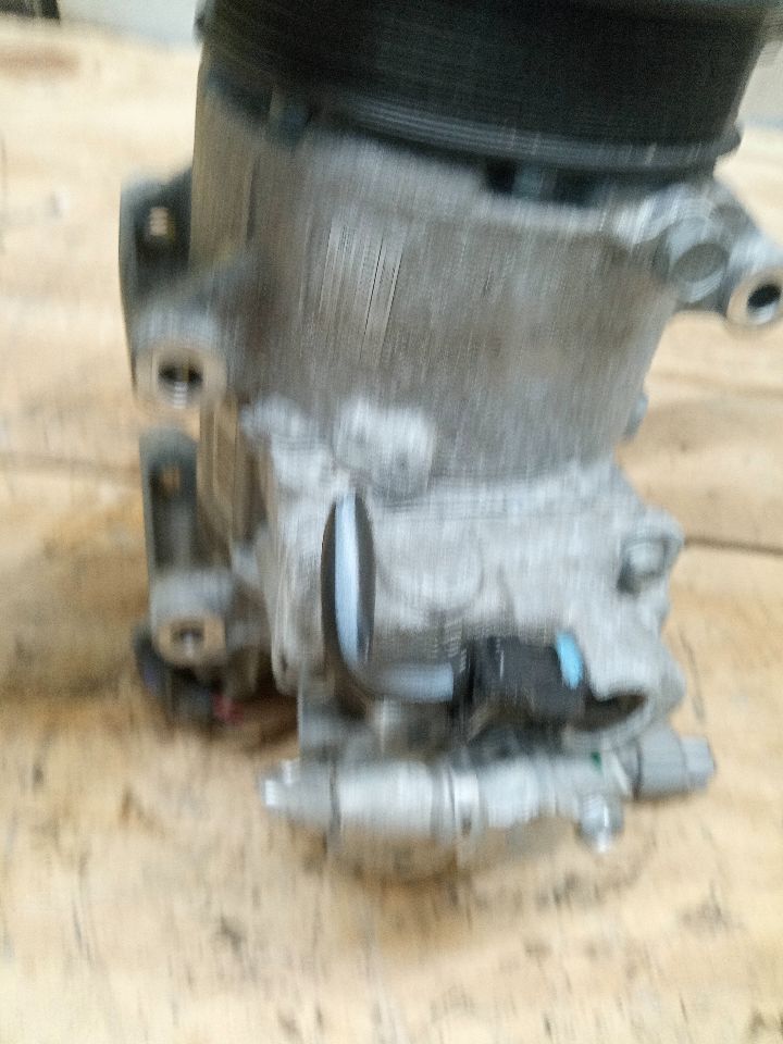 2018 SUBARU LEGACY 2.5L 4cyl Gasoline VVT AC COMPRESSOR - 23076 — photo 4