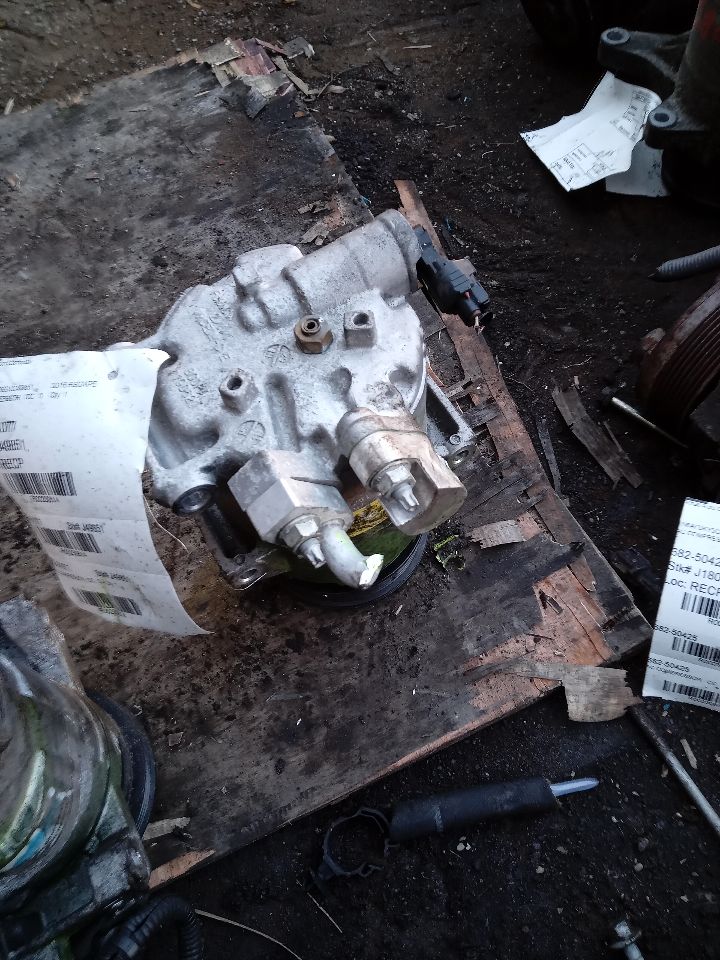 2016 FORD ESCAPE 4cyl 1.6 EcoBoost AC COMPRESSOR - 230814 — photo 1