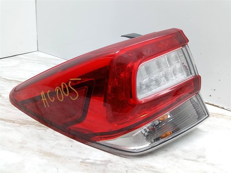 2017 SUBARU IMPREZA Left TAIL LAMP - 23157 — photo 1