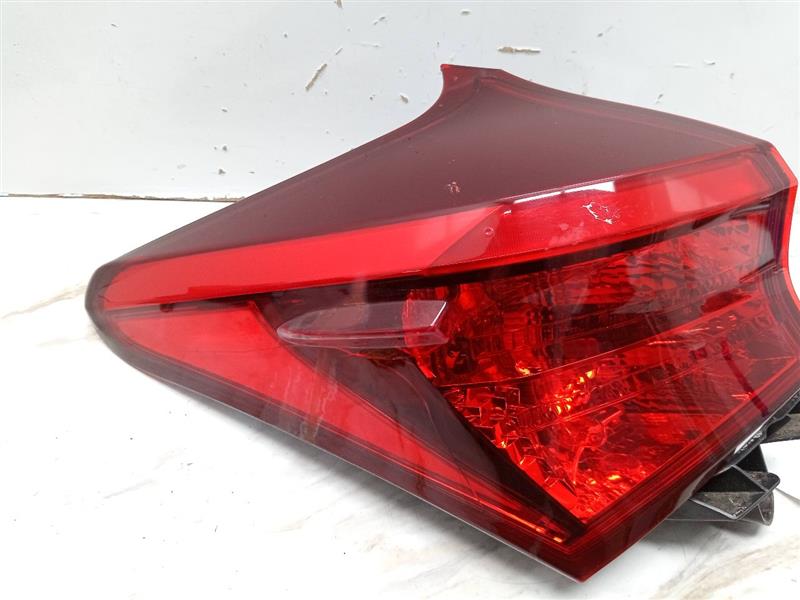 2018 TOYOTA COROLLA Left TAIL LAMP - 23165 — photo 1