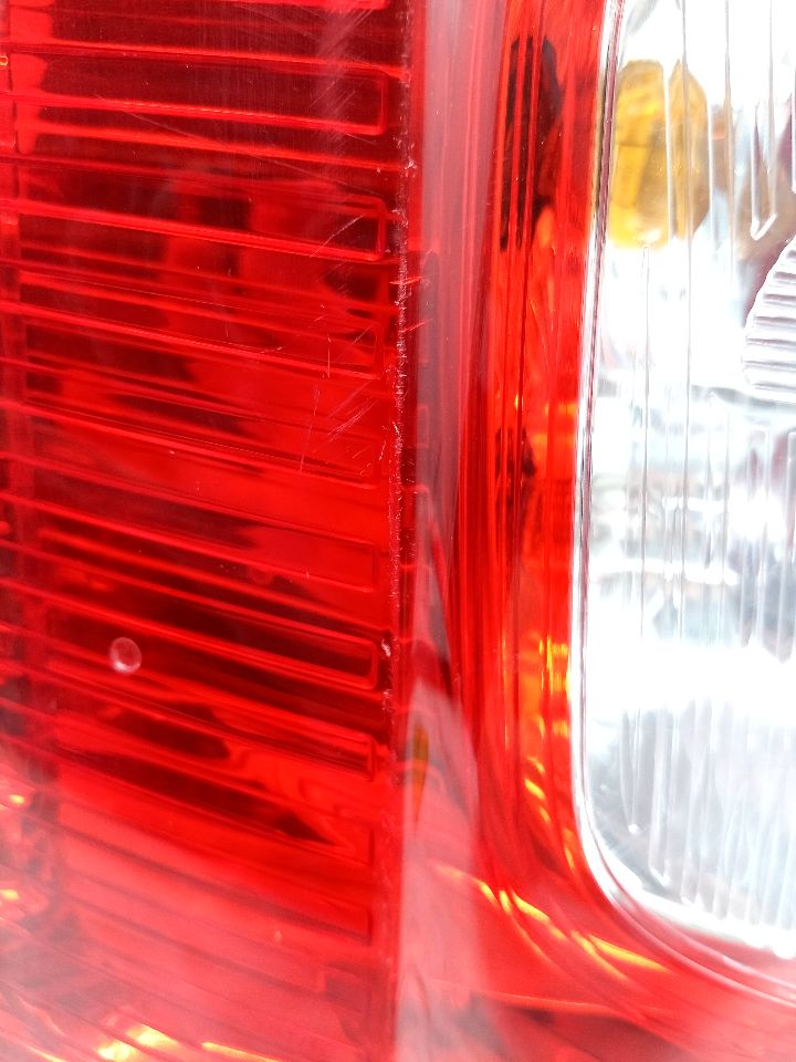 2013 CHRYSLER TOWN & COUNTRY Left TAIL LAMP - 23168 — photo 2