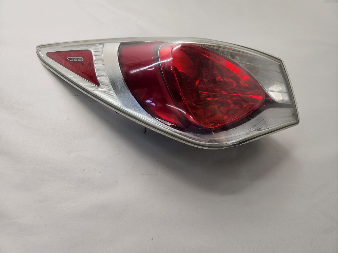 2013 HYUNDAI SONATA 4cyl Hybrid 2.4 Left TAIL LAMP - 23177 — photo 4